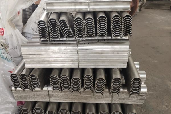 低温再热器防磨瓦厂家 低温再热器防磨瓦厂家