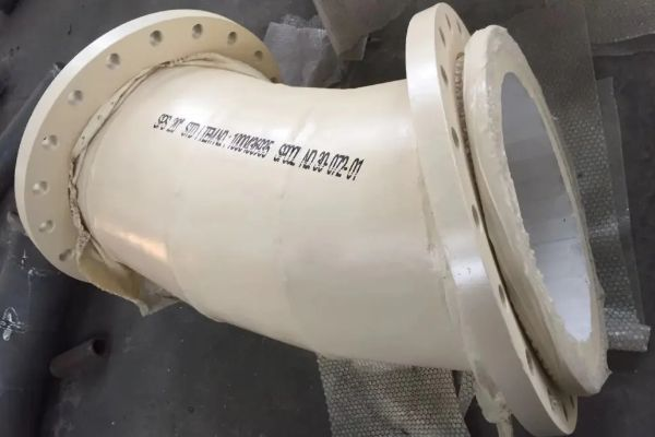 两端法兰式内衬陶瓷管 两端法兰式内衬陶瓷管